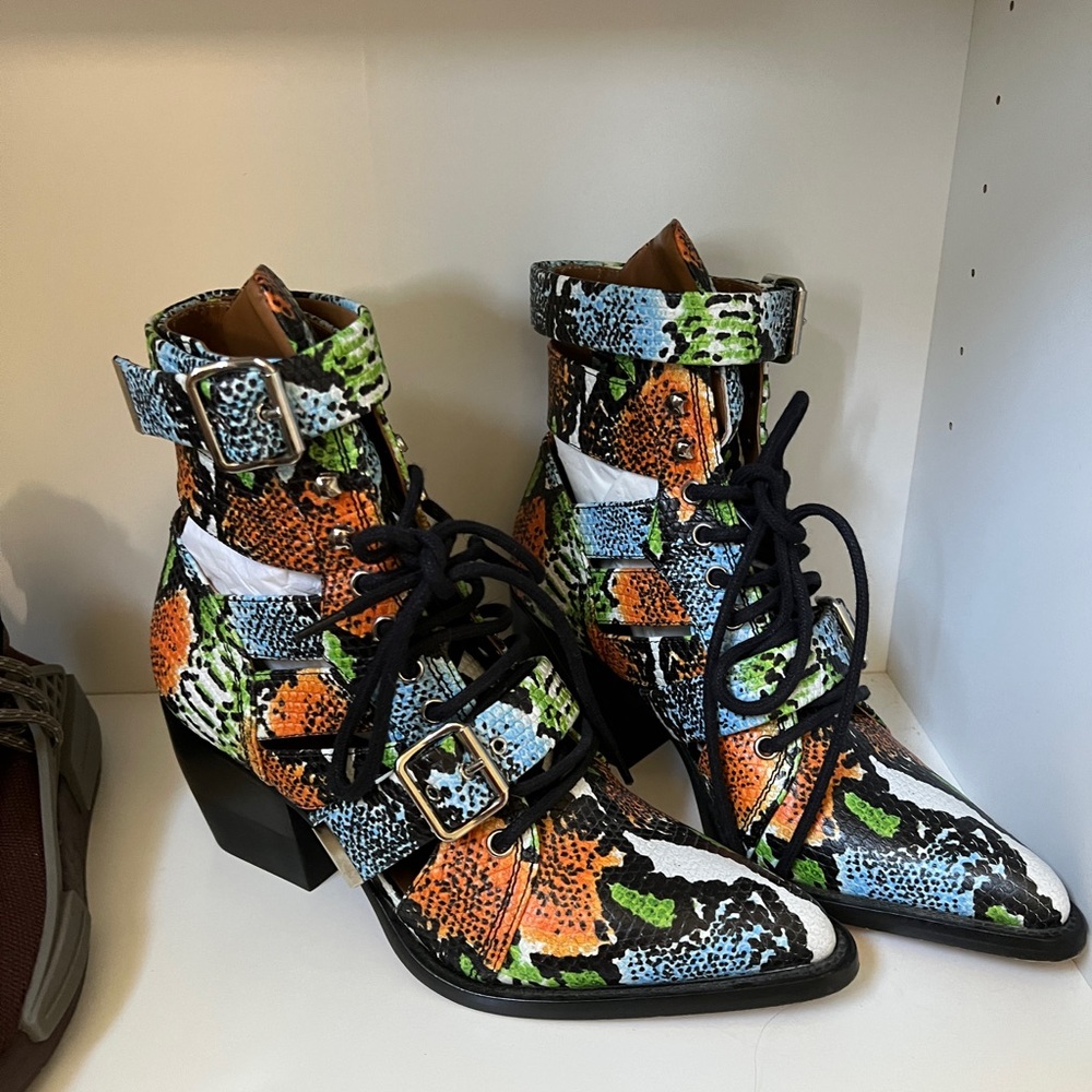 Chloe Rylee Boots - Picture 8 of 11